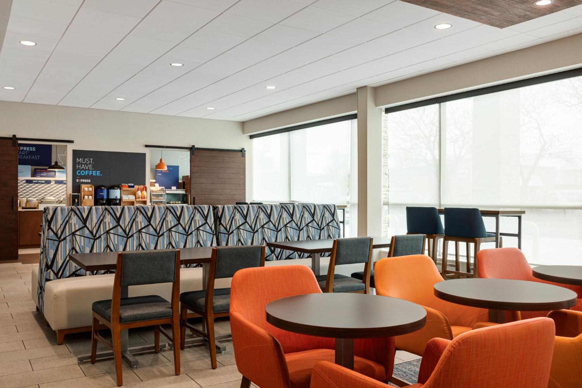 Holiday Inn Express Baltimore At The Stadiums By Ihg Exterior foto